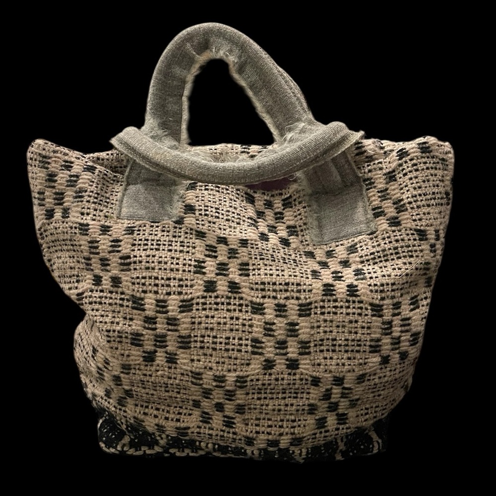 Maria La Rosa Handwoven Wool Tote | Made in Italy | Zip Top Artisan Knit Bag